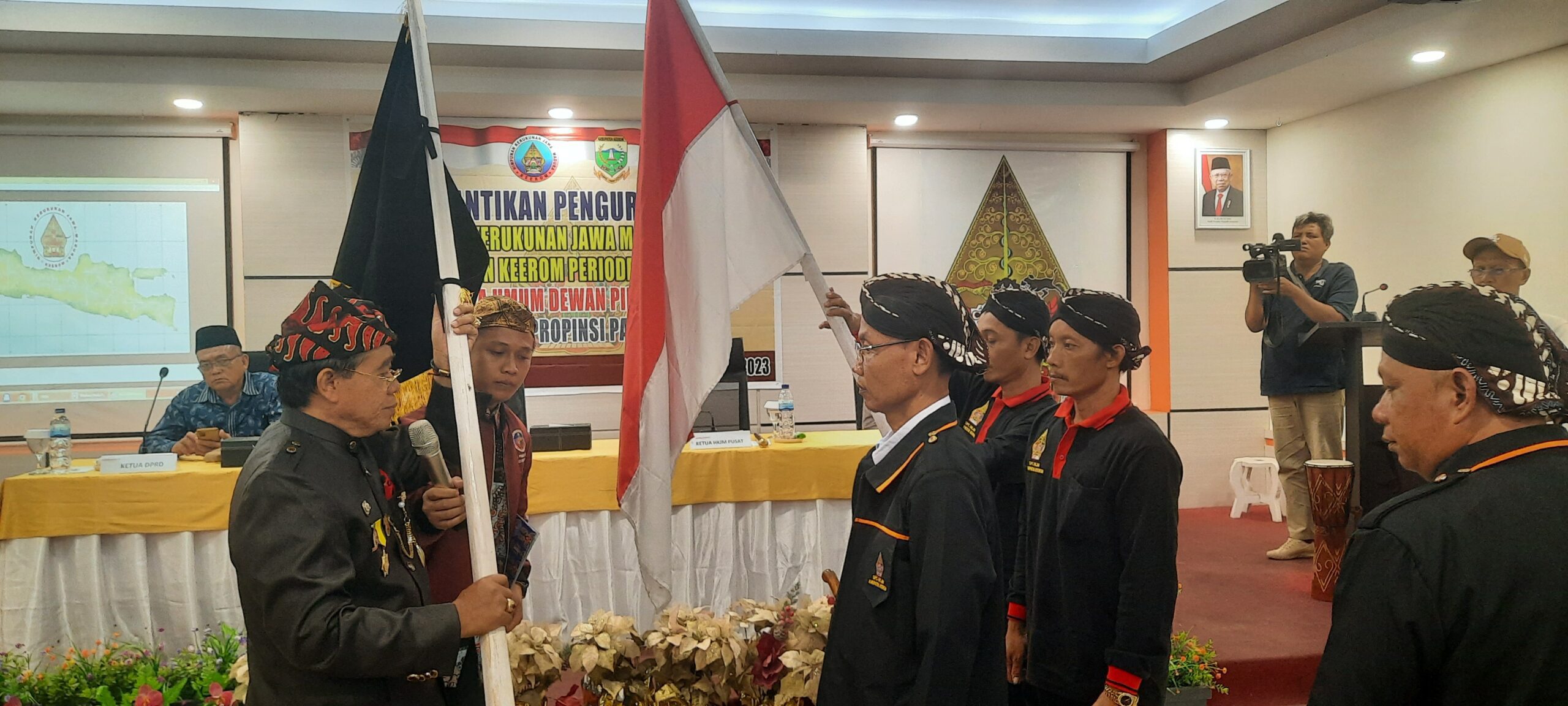 Suasana Pelantikan Pengurus HKJM Kab Keerom di Grande Hotel Arso II, Kampung Yuwanaian, Distrik Arso, Kab Keerom.