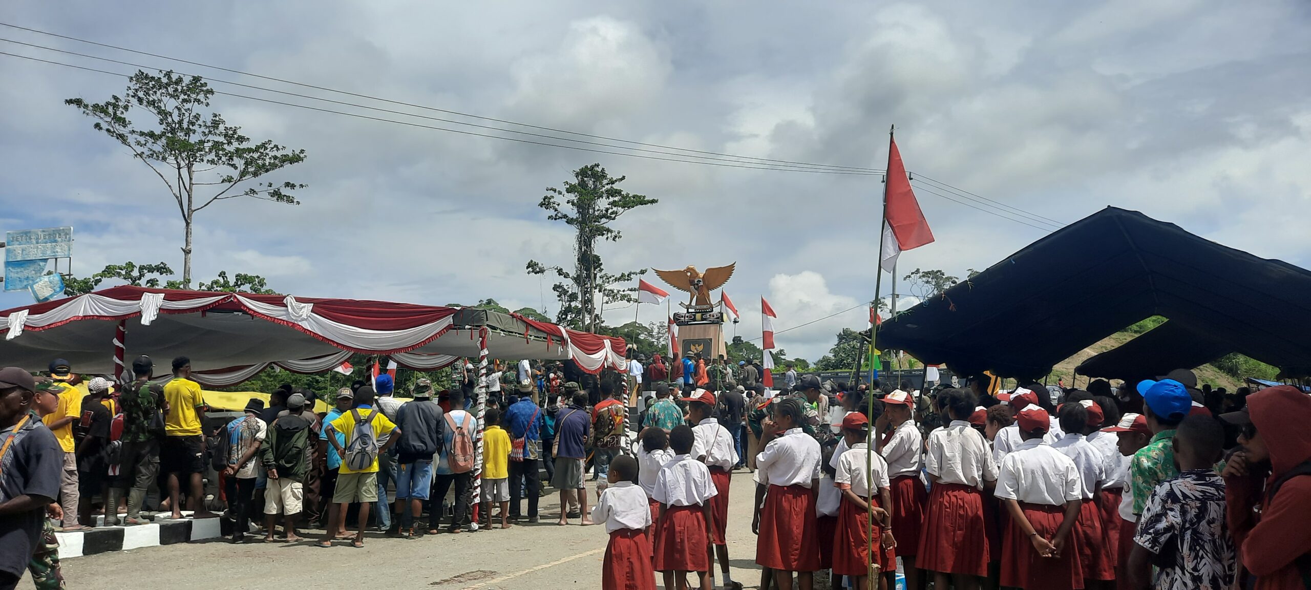 Pembangunan Tugu Pancasila di Waris